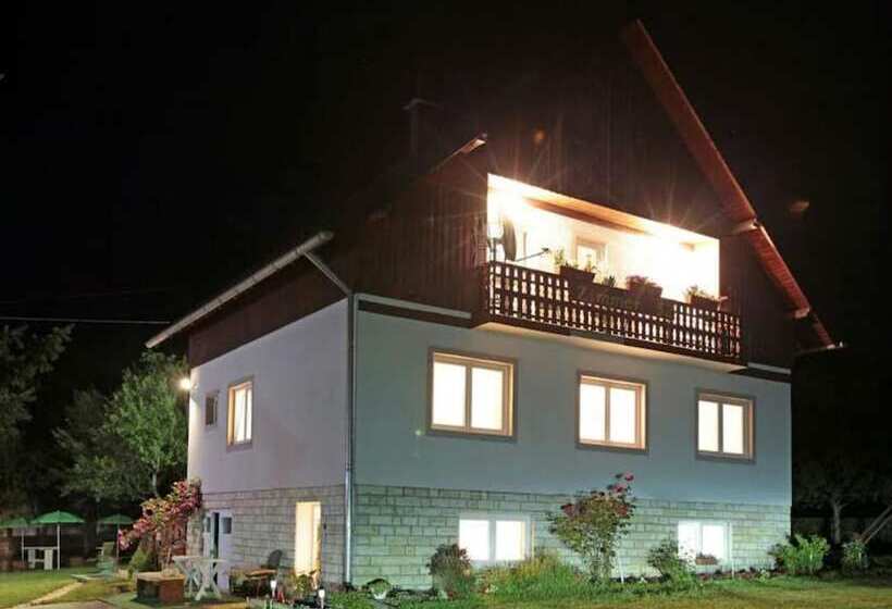 ペンション Adriana Guesthouse