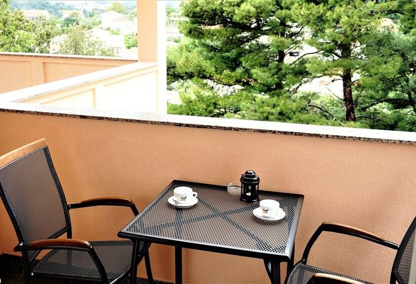 膳宿费 Apartment And Rooms Milak