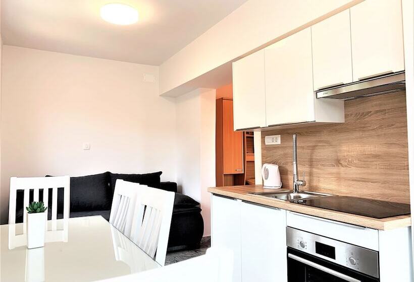 膳宿费 Apartment And Rooms Milak