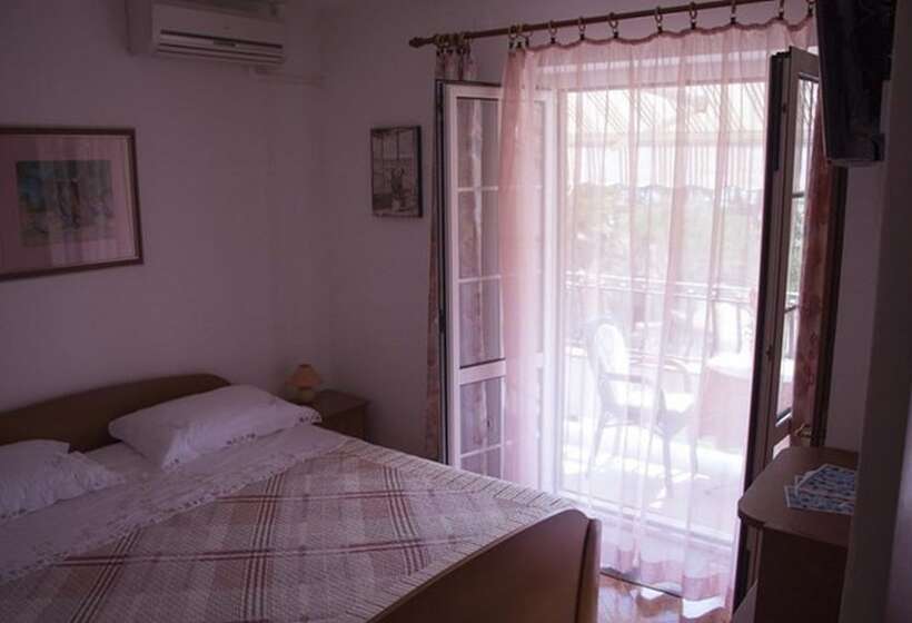 膳宿费 Apartments And Rooms Pende