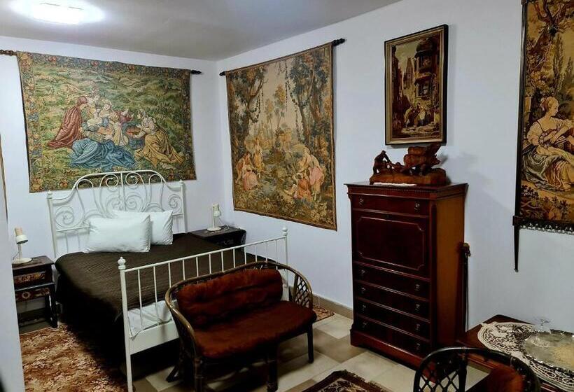 膳宿费 Armenopolis Adults Only