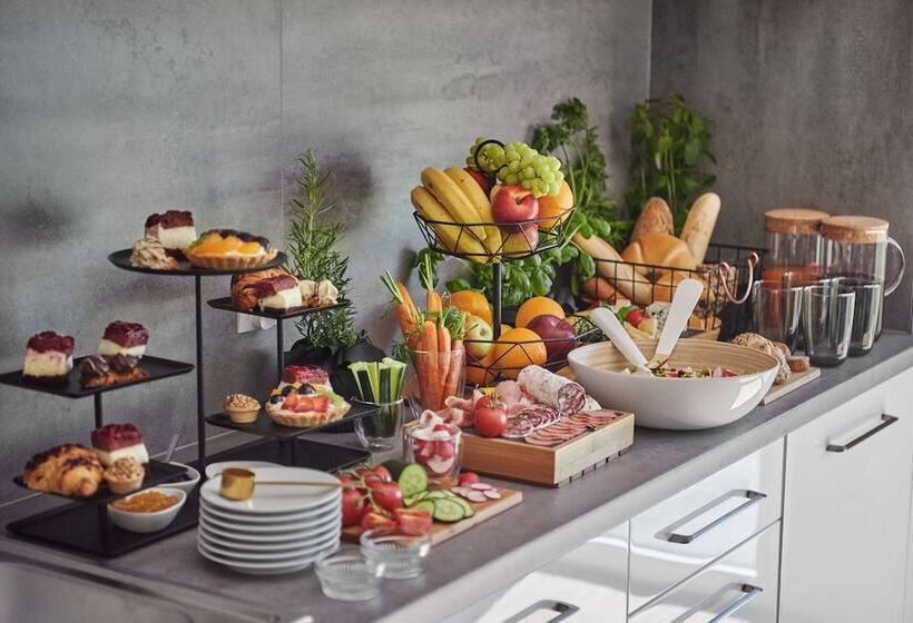 Пансион Coffee Inn