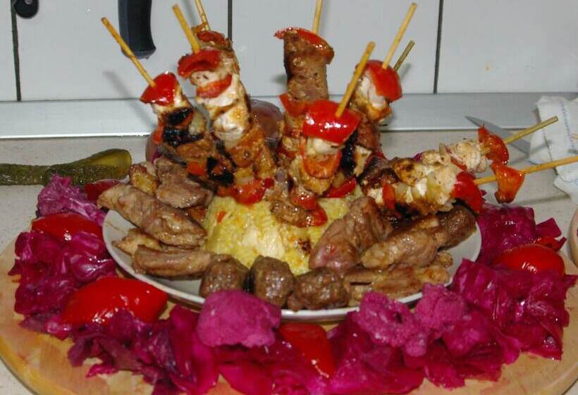 ペンション Conacul Bunicilor