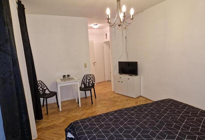 بنسيون Guest House Lidus
