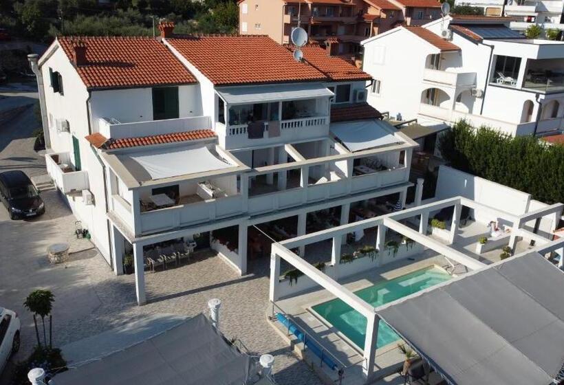 펜션 Guesthouse Raffaello