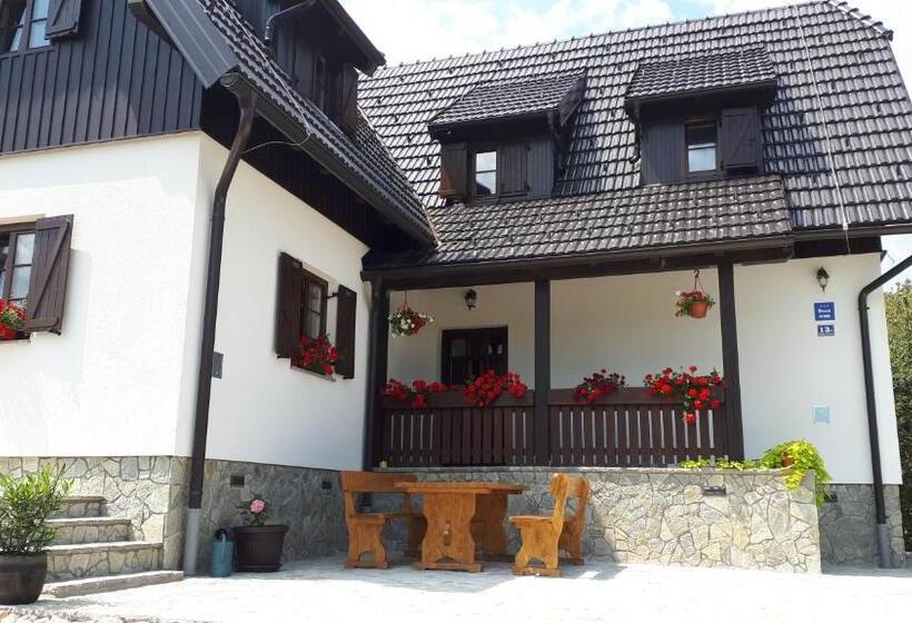 膳宿费 House Flora