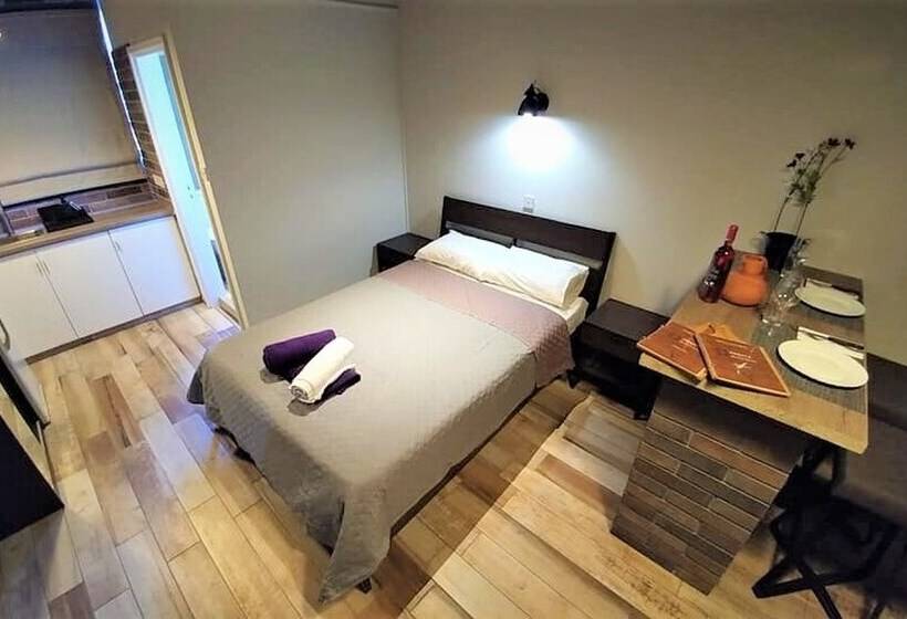 پانسیون Perneia Rooms
