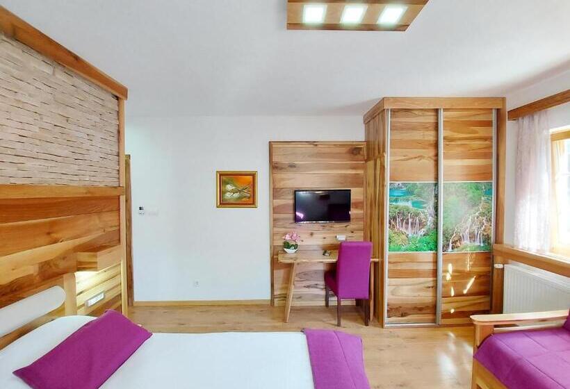 بنسيون Plitvice Ethno House