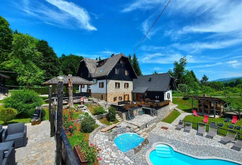 بنسيون Plitvice Ethno House