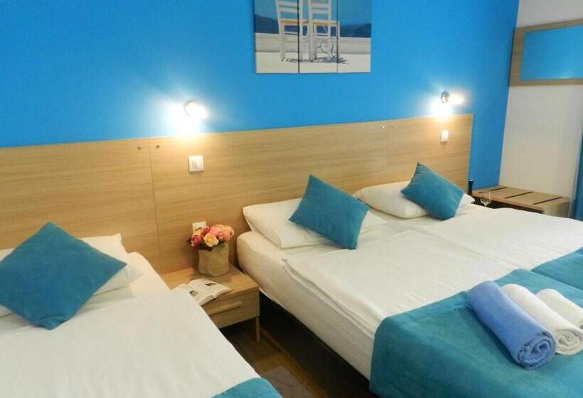 פנסיון Yourcroatiaholiday   Villa With 6 Rooms