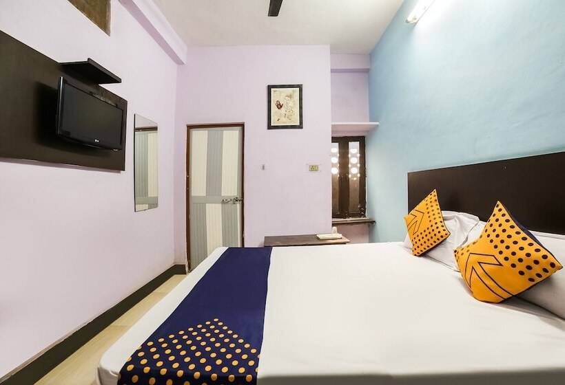 Spot On 45729 Hotel Kailash