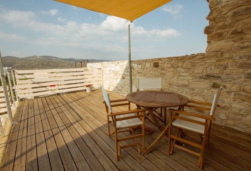 Thyone Uno Bal Cottage