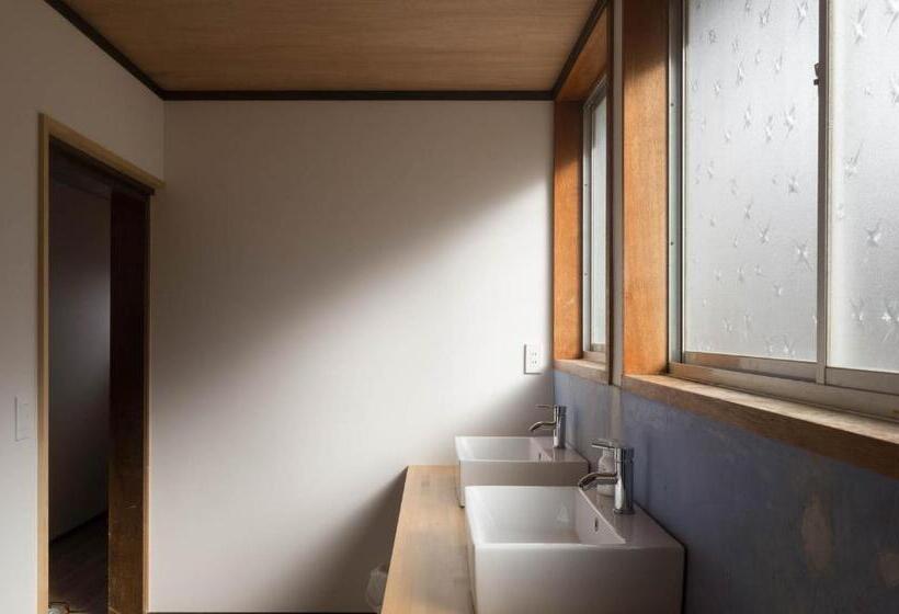 فندق صغير Shirakawago Guest House Kei