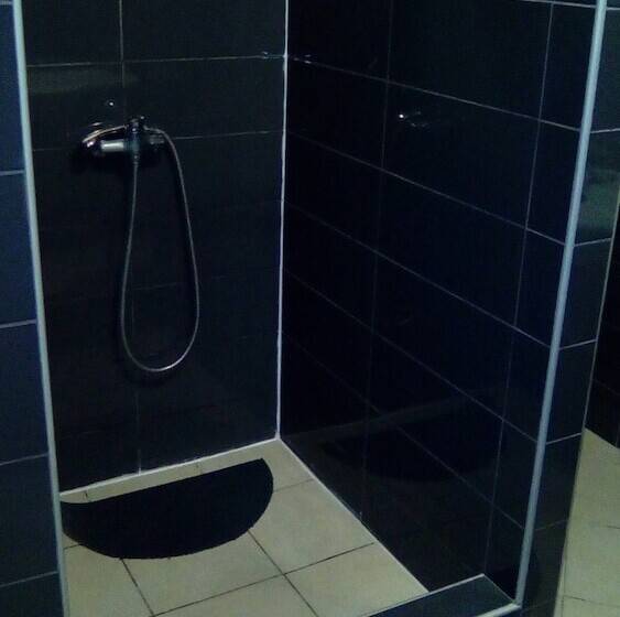 Dragan’s Den Plitvice Hostel