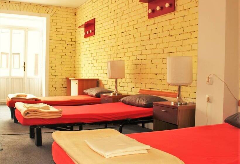 Dragan’s Den Plitvice Hostel