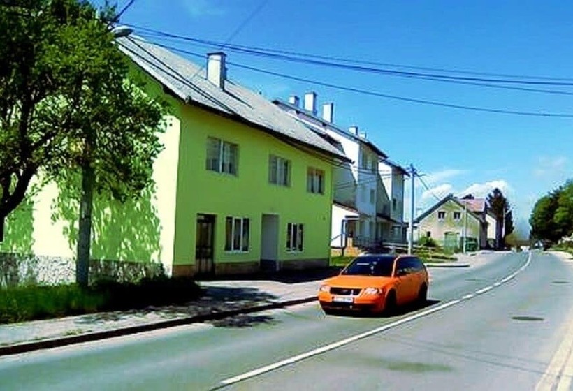 Dragan’s Den Plitvice Hostel