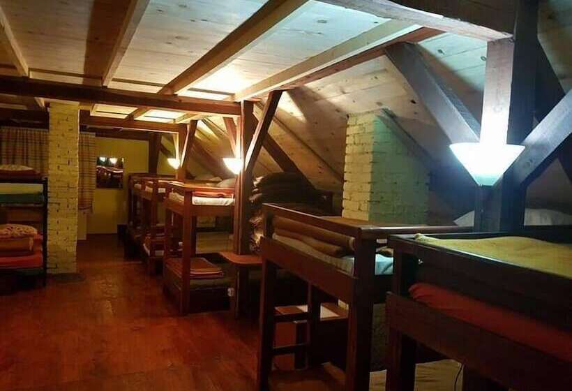 Dragan’s Den Plitvice Hostel