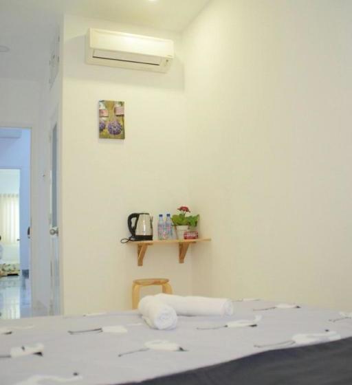 H Best Hostel Cafe Saigon