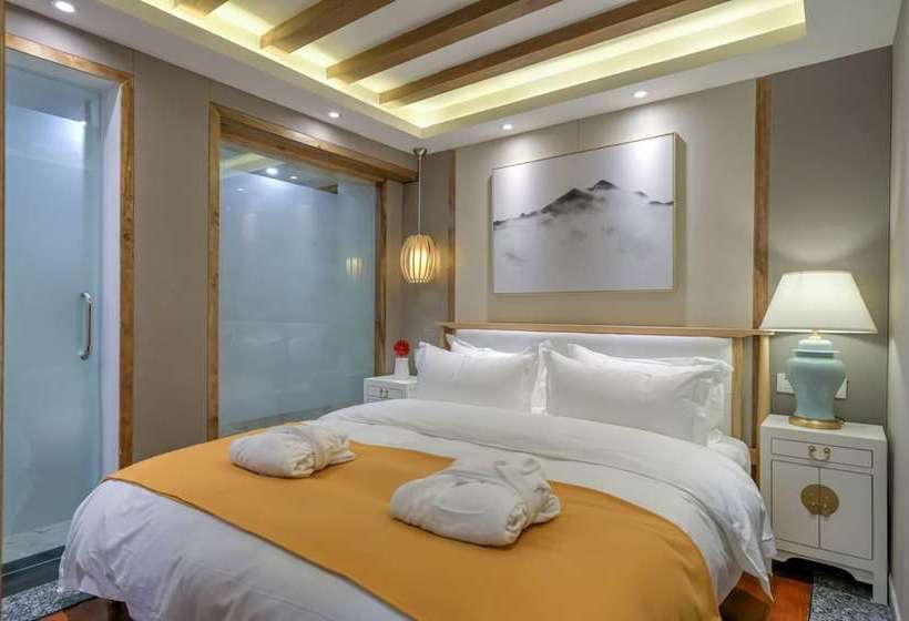 簡易ホテル Floral  Lijiang Huazizai