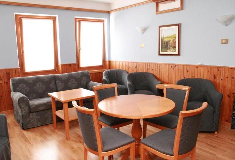 فندق Albergo Cristofoli