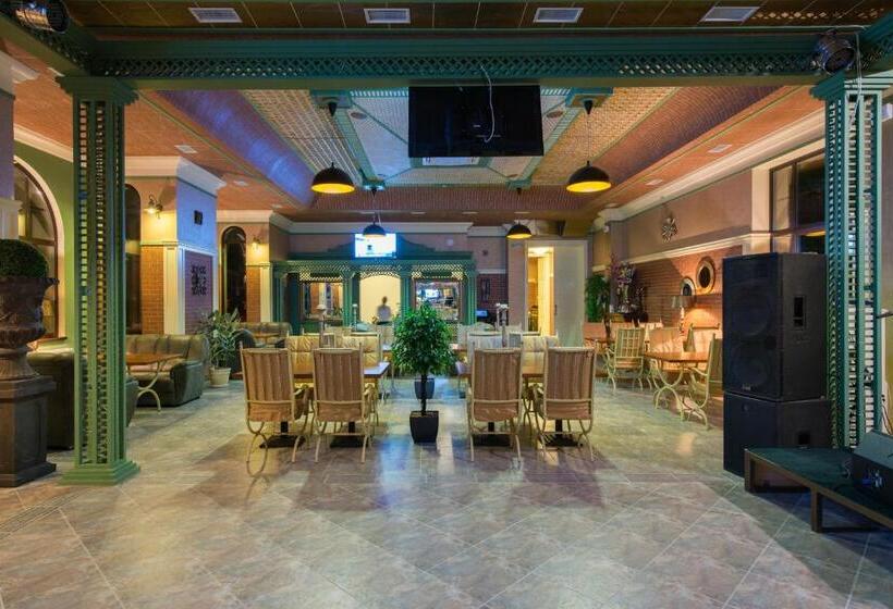 فندق Green Villa