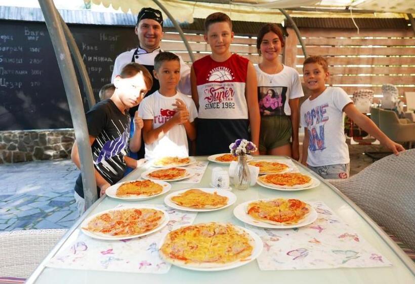 בית מלון כפרי Letizia Country Club