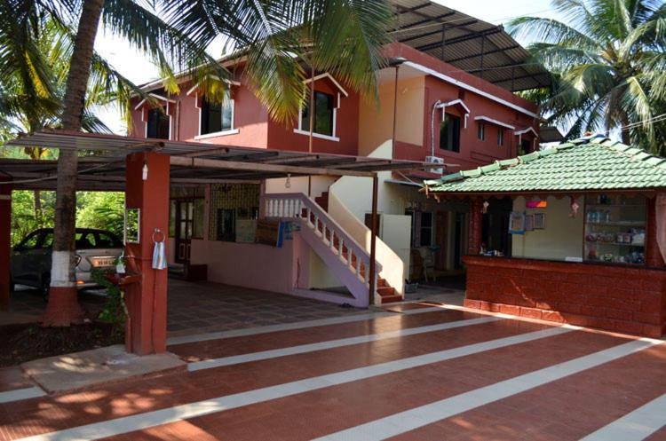 בית מלון כפרי Nisarg Resort