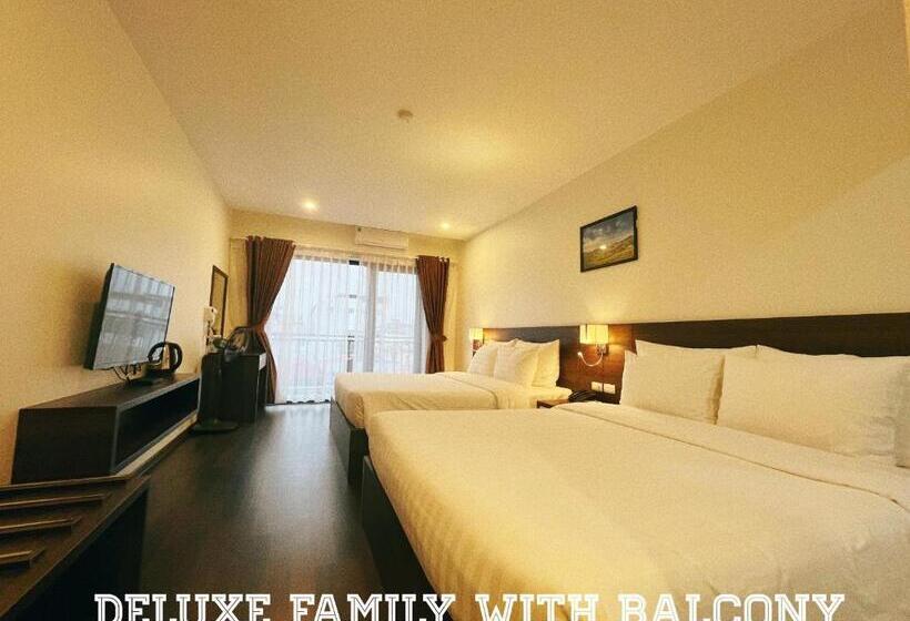 هتل Paragon House And Residence