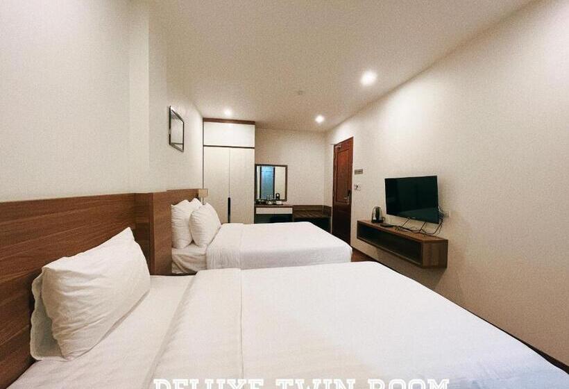 هتل Paragon House And Residence