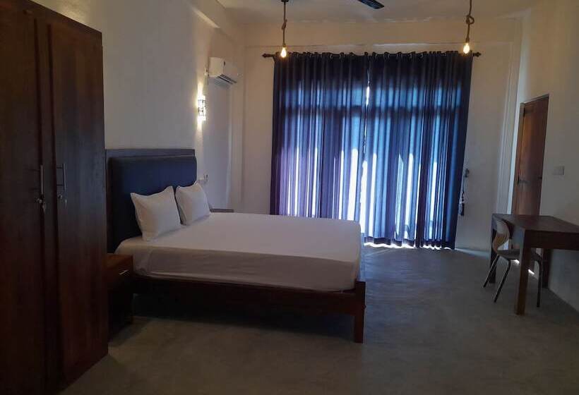 בית מלון כפרי Surf Gangs Arugambay