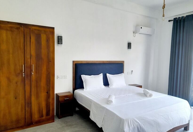 בית מלון כפרי Surf Gangs Arugambay