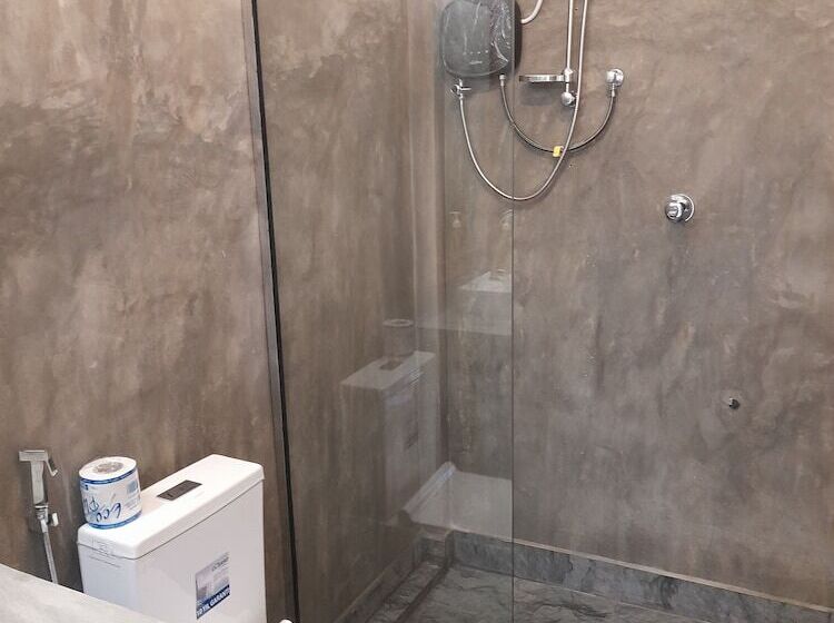 בית מלון כפרי Surf Gangs Arugambay