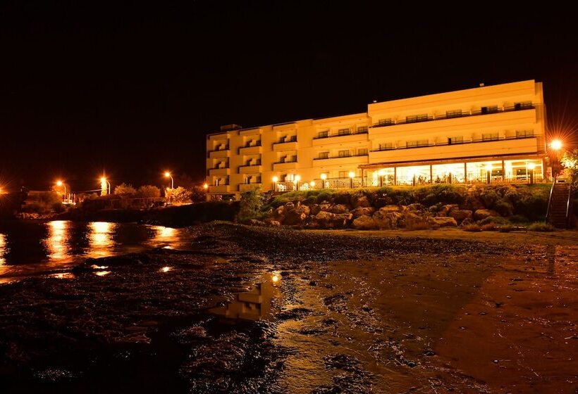 בית מלון כפרי Tylos Beach