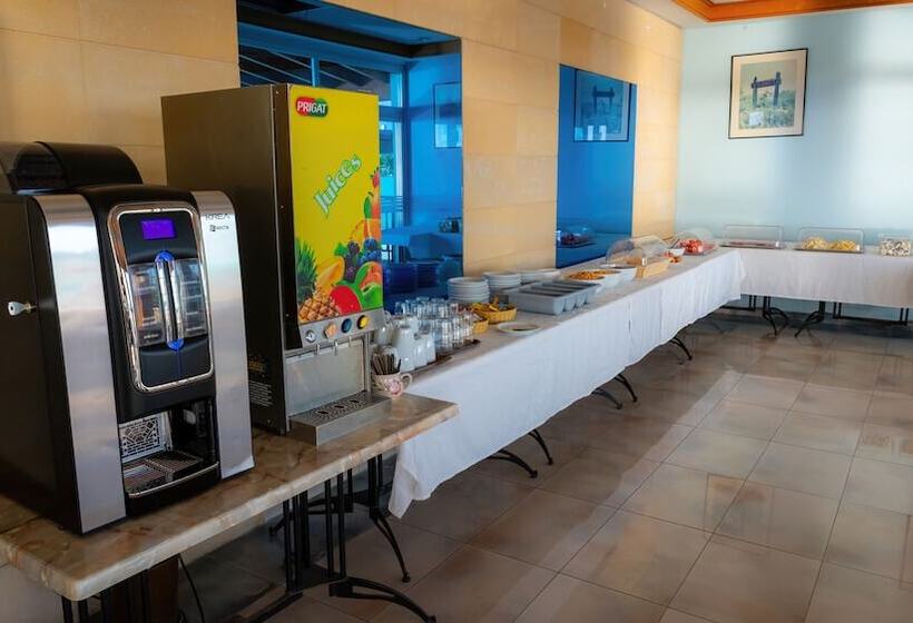 בית מלון כפרי Tylos Beach