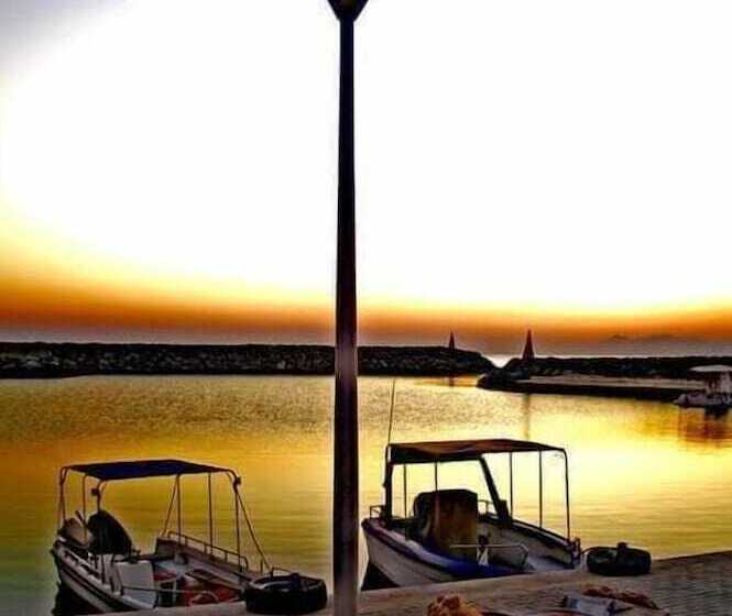 בית מלון כפרי Tylos Beach