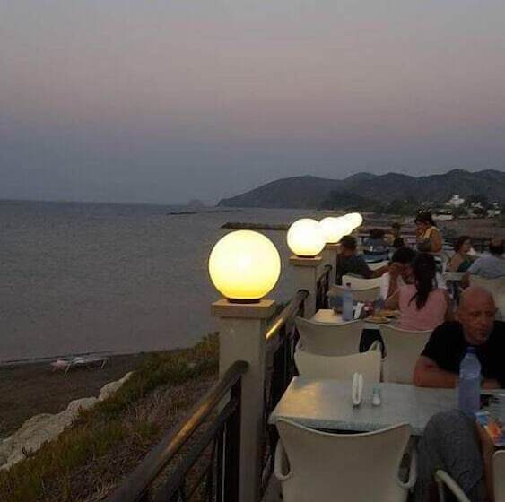 בית מלון כפרי Tylos Beach