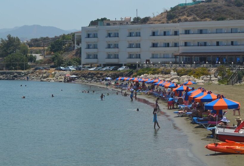 בית מלון כפרי Tylos Beach