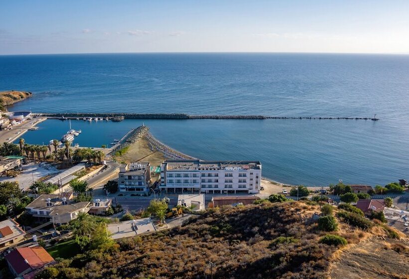 בית מלון כפרי Tylos Beach