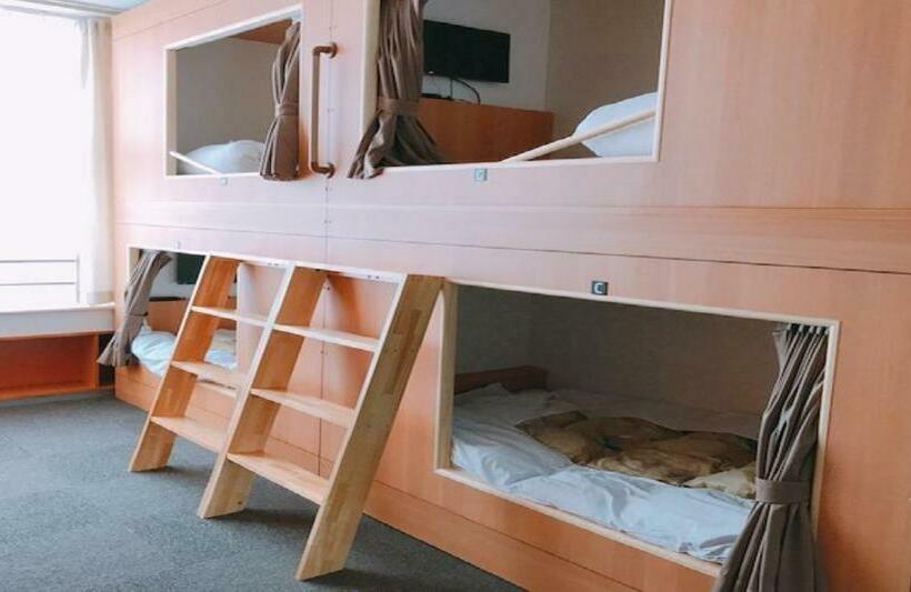 Kibotcha  Hostel