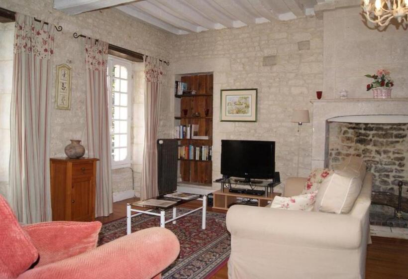 Manoir De La Pataudière B&b