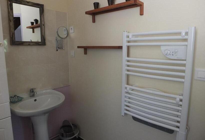 膳宿费 Gîte Et Chambres D Hôtes   Sur Le Chemin Des Sens