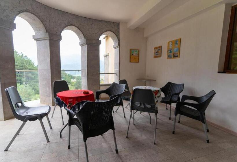 펜션 Lermont Guest House