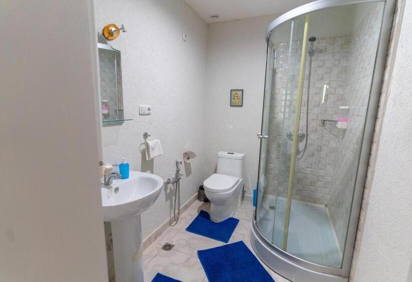 펜션 Lermont Guest House