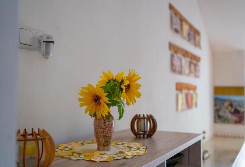 펜션 Lermont Guest House