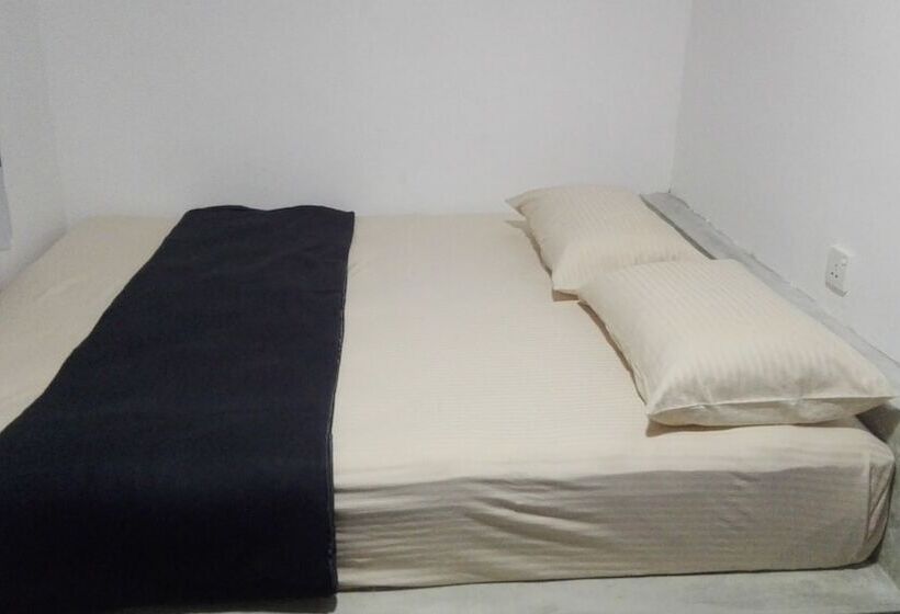 ペンション Mango Roots