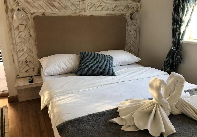 Пансион Mulberry House