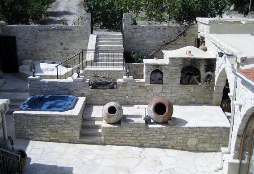 פנסיון Our House