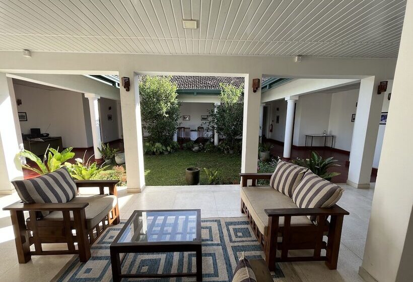 Пансион Siloonaa Garden Villa