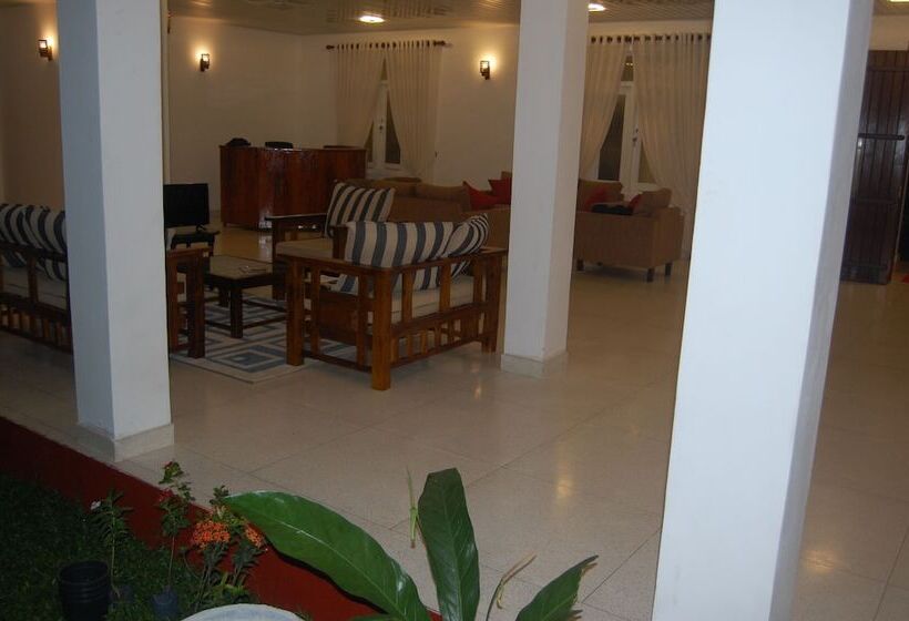 Пансион Siloonaa Garden Villa