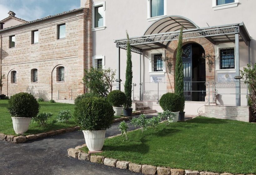منتجع Borgo Pilotti Hotel & Restaurant